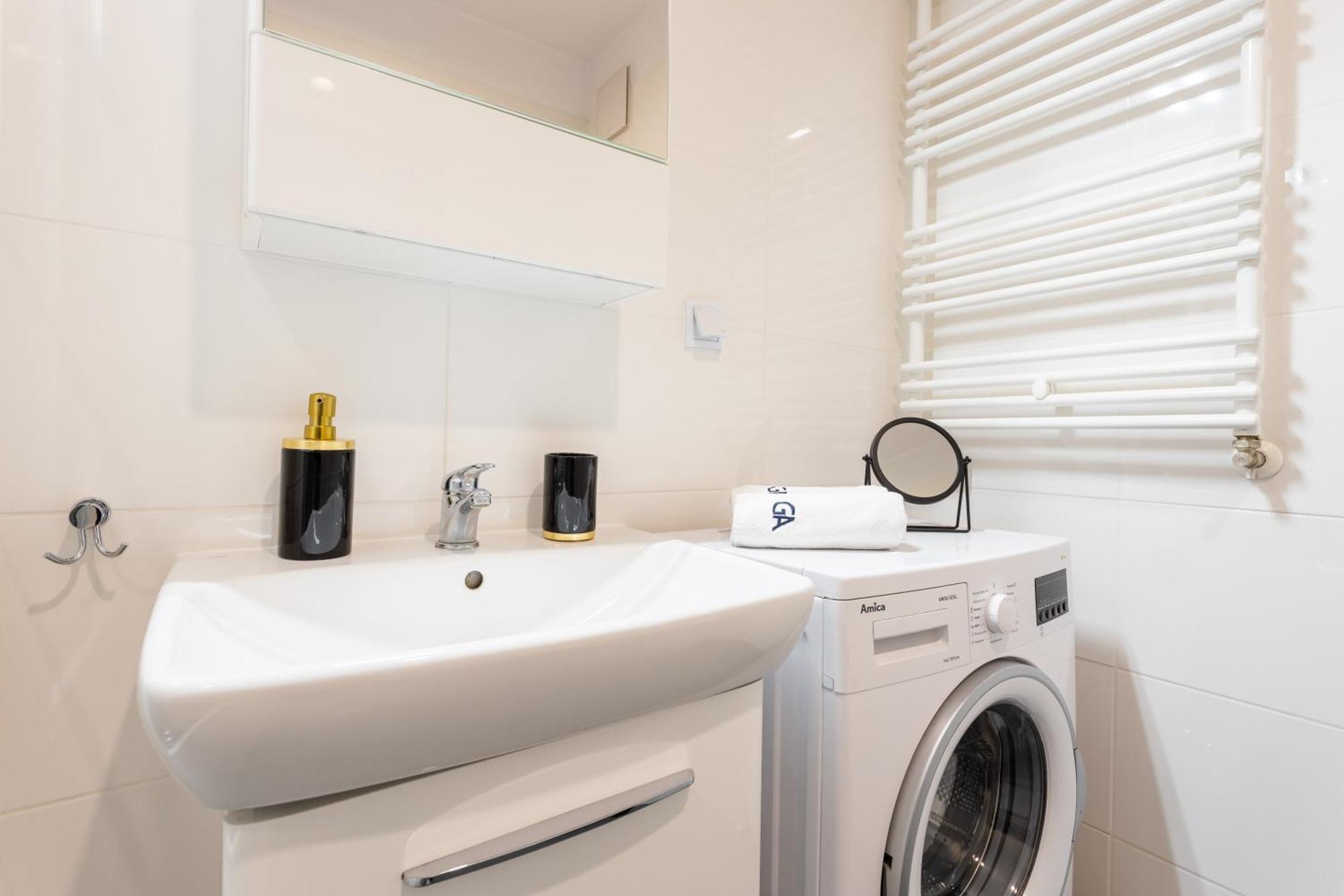Urban Chic - Pereca - Rondo Onz - Luxury Warsaw Stays - 14 People Eksteriør bilde